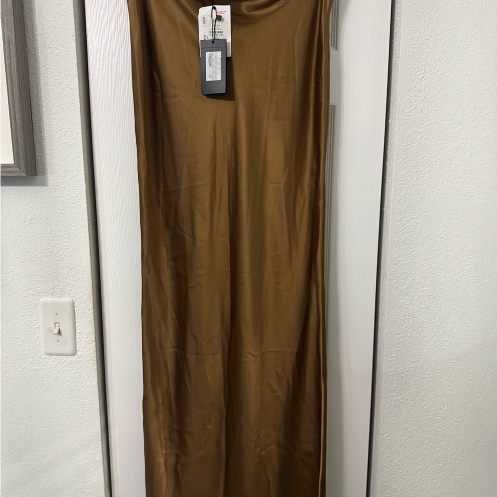SAINT LAURENT
Silk Maxi Skirt